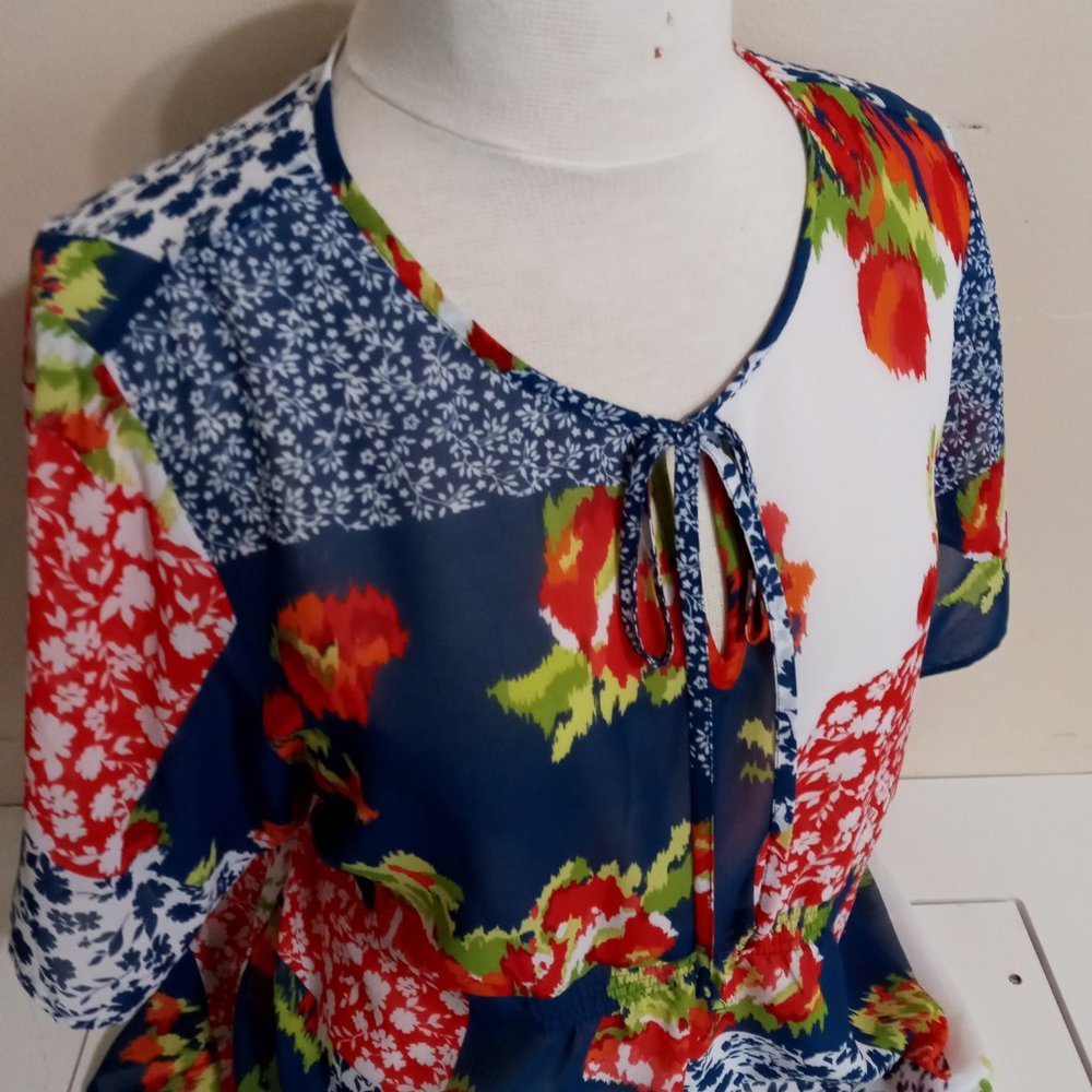 Flowy Top - Picture 2 of 9